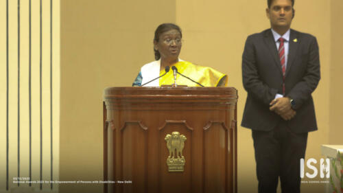 Hon'ble President Smt. Droupadi Murmu addressing event attendees.
